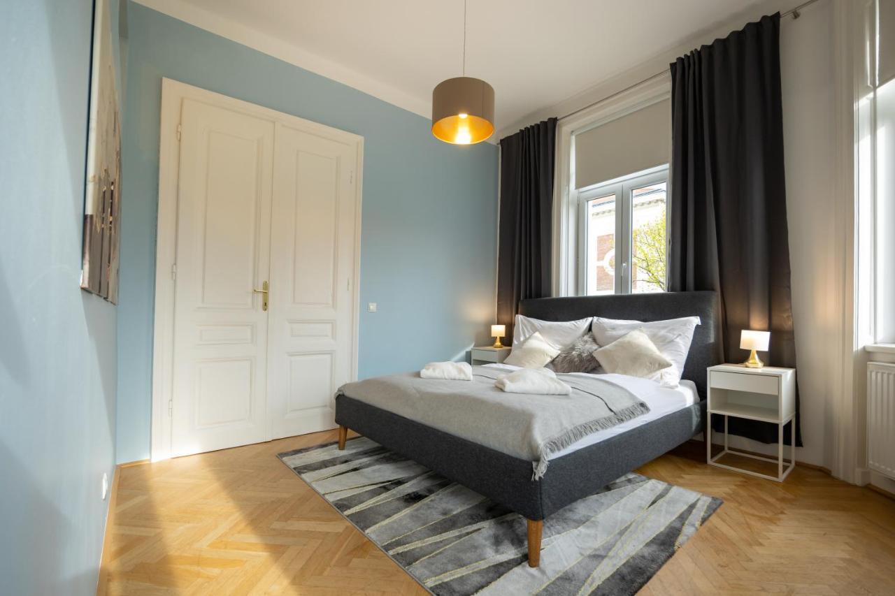 Turquoise Inspired Deluxe Centrally Located Vienna Exterior photo